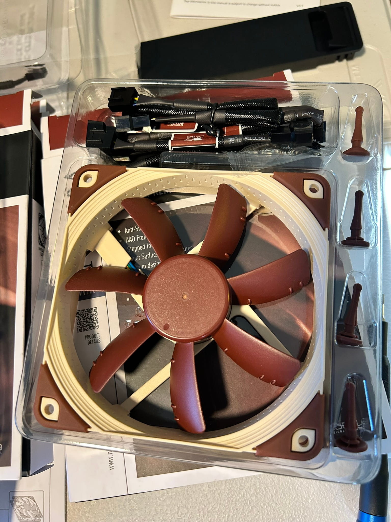 Noctua NF-S12A Noctua NF-S12A